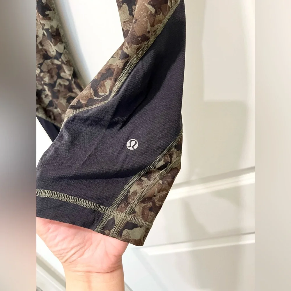 LULULEMON Run Inspire Crop II *Full On Luxtreme (Mesh)* - Picture 5 of 13